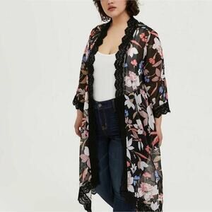 Torrid‎ crocheted lace trimmed floral Chiffon kimono duster plus size 1X 2X